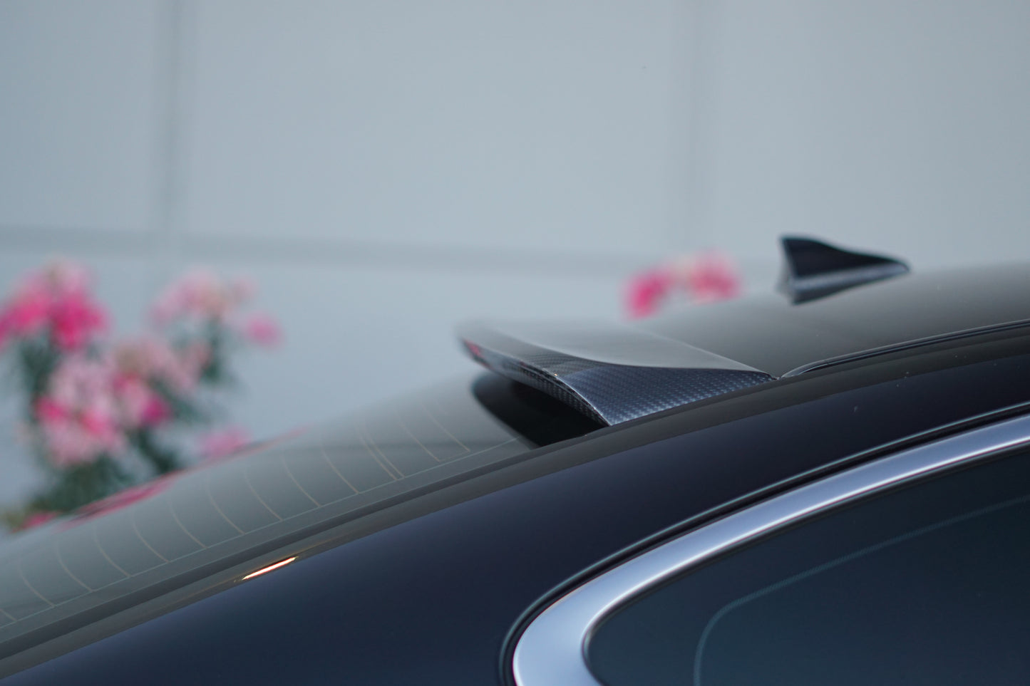 Q50 Carbon Fiber Rear Roof Spoiler v1