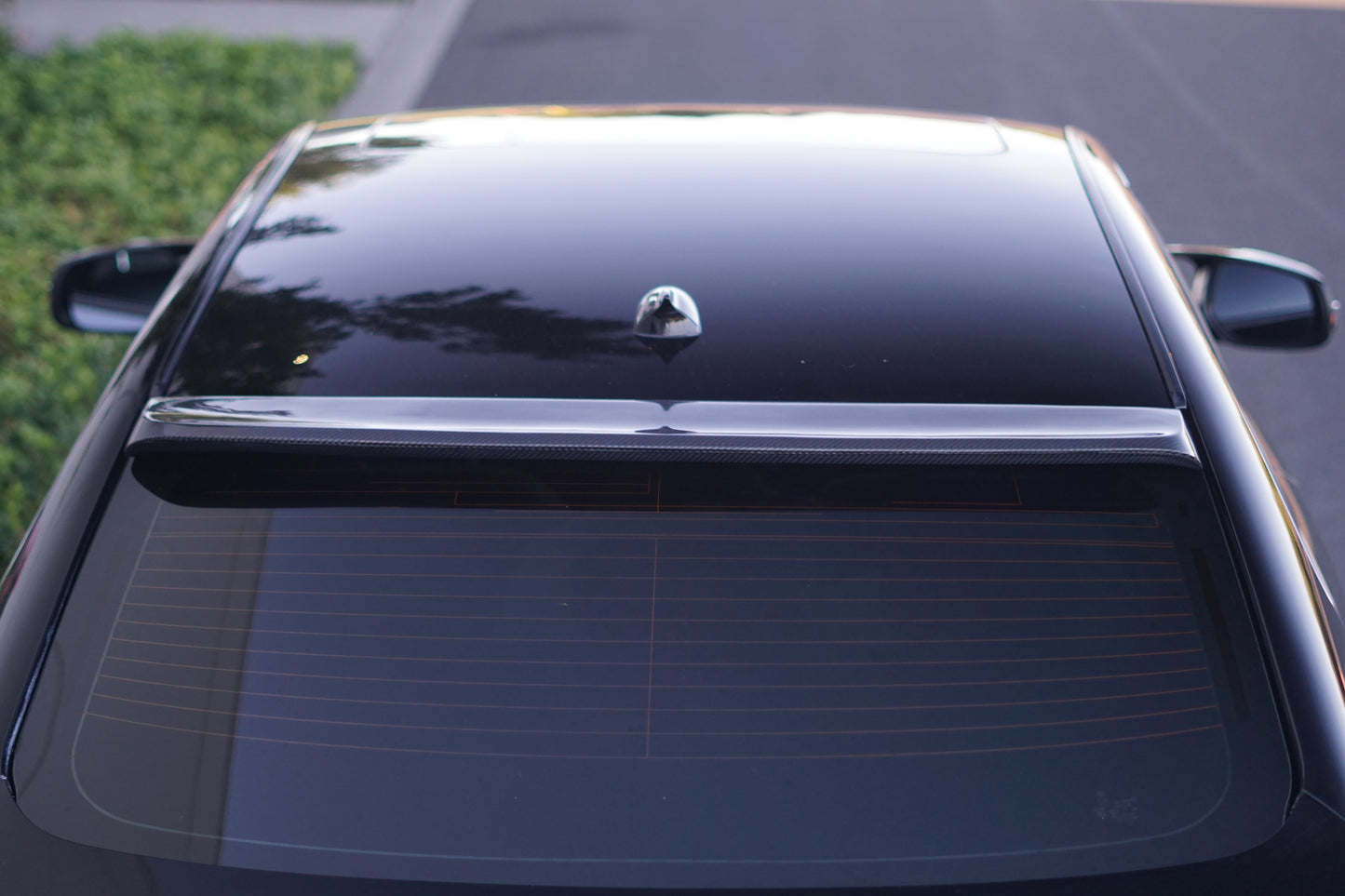 Q50 Carbon Fiber Rear Roof Spoiler v1