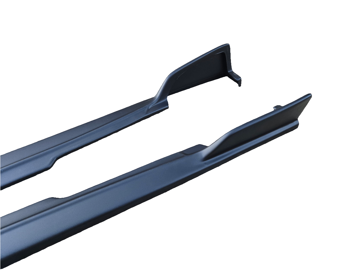 Q50 V1 Side Skirt (One Piece)