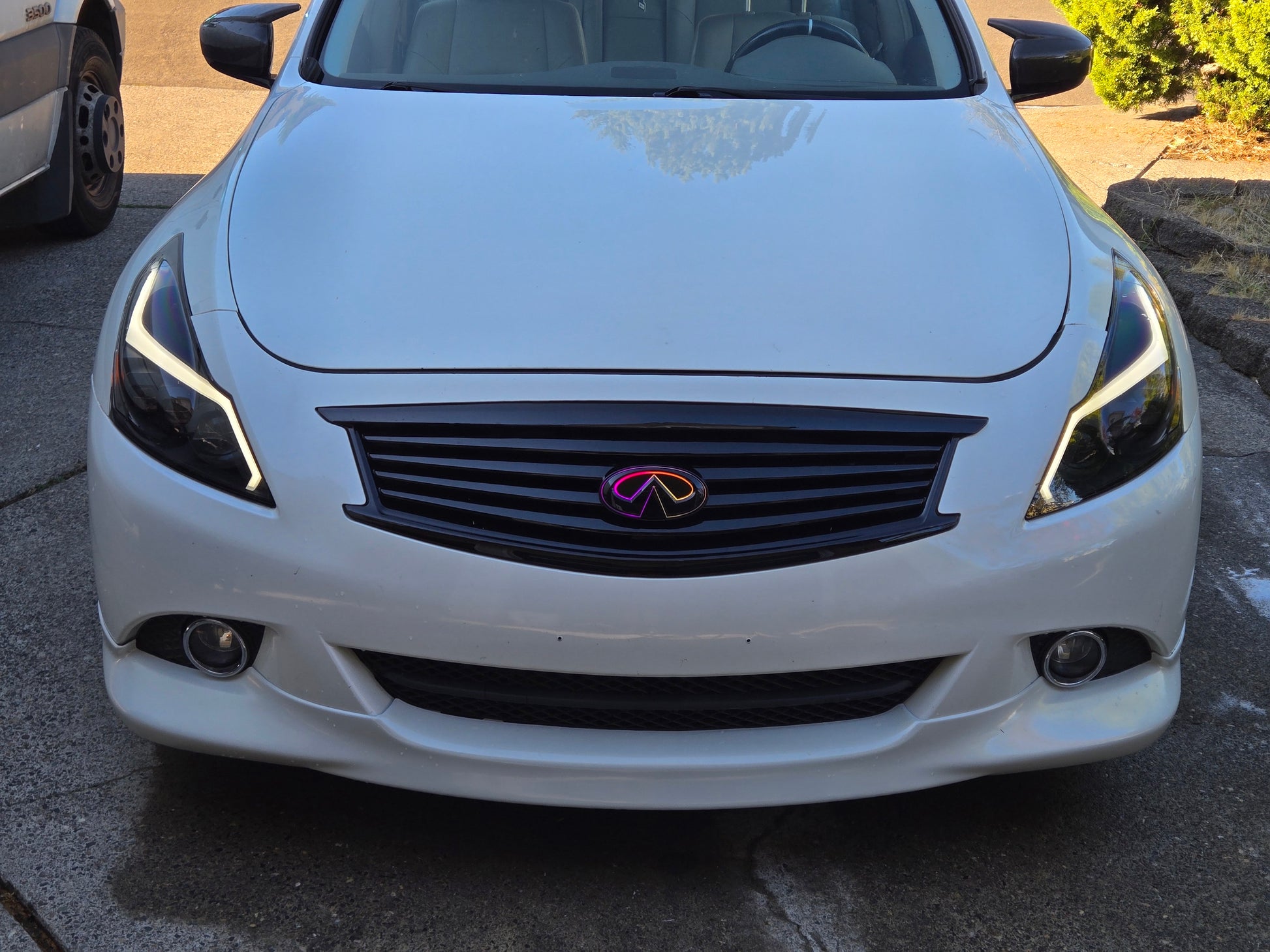 G37 G25 Q40 Q60 RGB v3 LED Light Up Emblem - VQ Fanatics